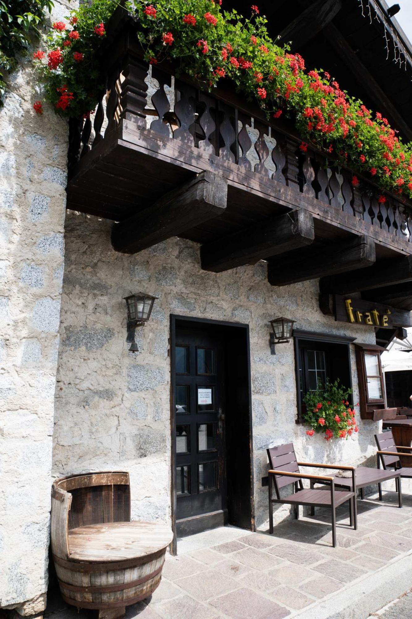 Albergo Ristorante Al Frate Da Streza Мадона ди Кампильо Екстериор снимка